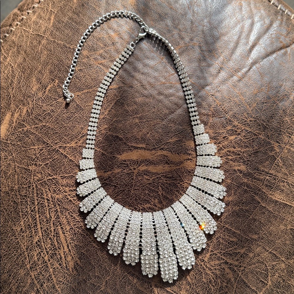 Vintage CZ diamonds silver chunky necklace.